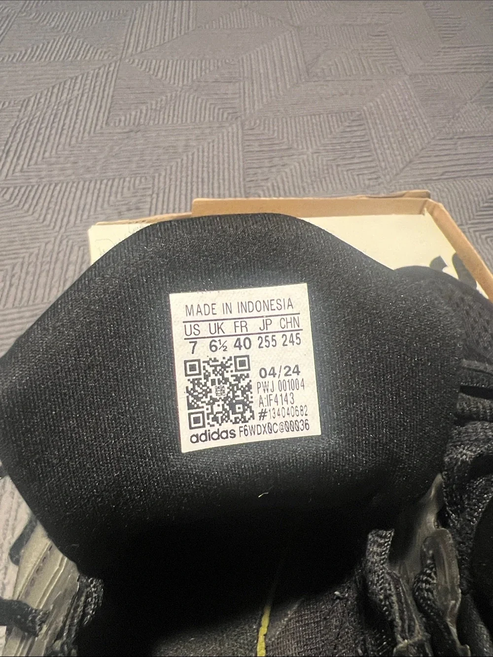 adidas great barely